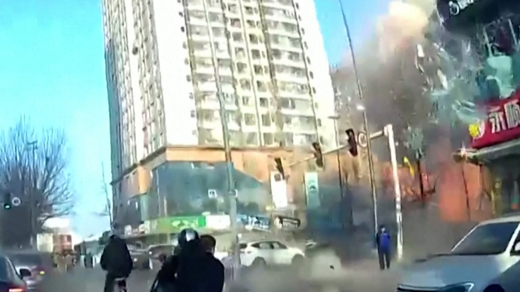 One person killed and several injured in China restaurant explosion