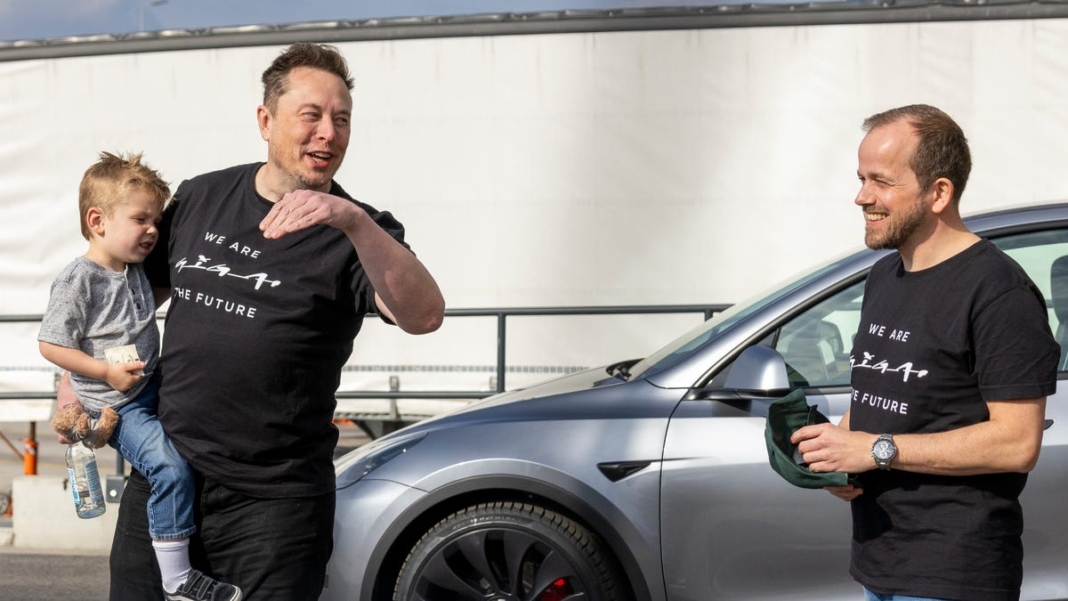 Tesla is a 'growth company with no growth,' analyst says as Elon Musk visits reopened factory in Germany